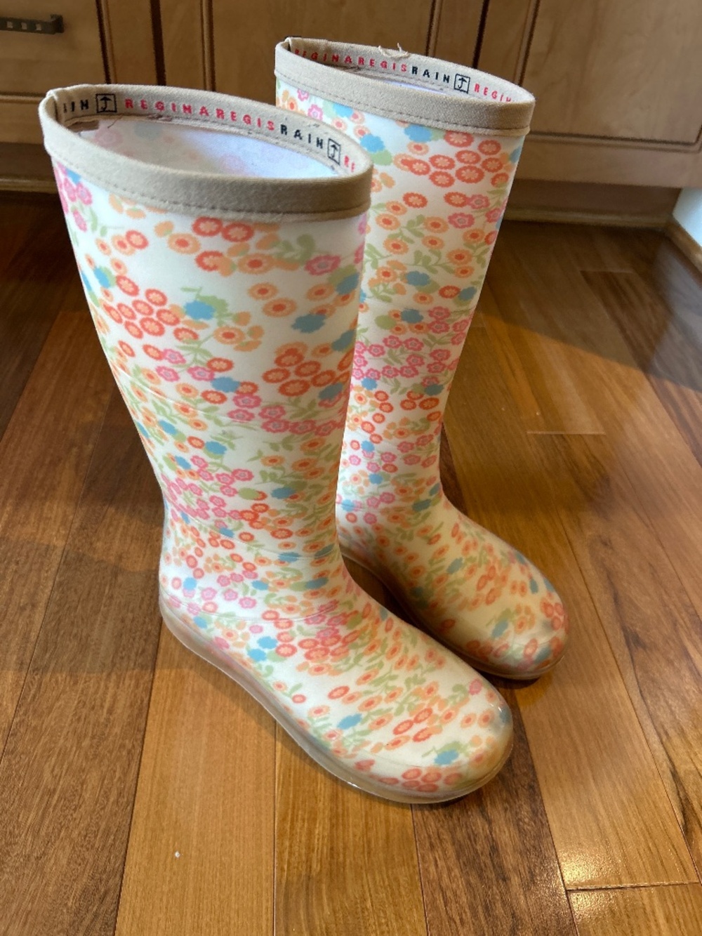 Vintage Regina Regis rain boots